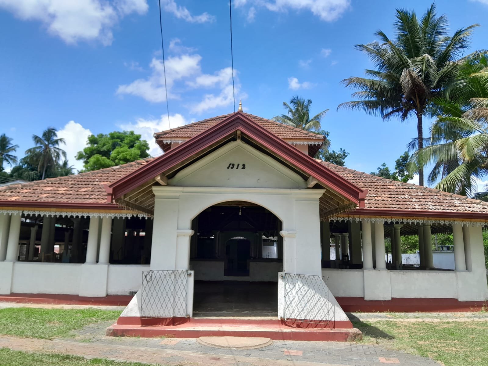 පැරණි ධම් ශාලා මන්ධිරය